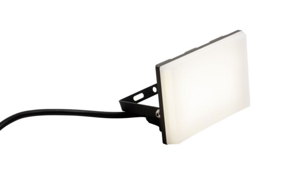 20W, 1600lm, AirFlood IP44, 4000K, IK08, LED Valonheitin Airam